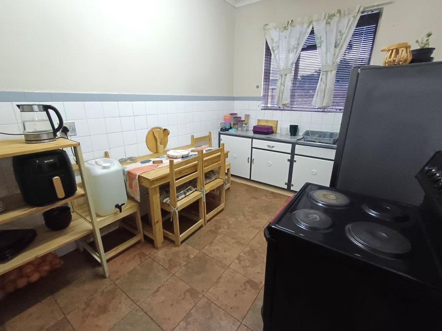 2 Bedroom Property for Sale in Uitenhage Central Eastern Cape